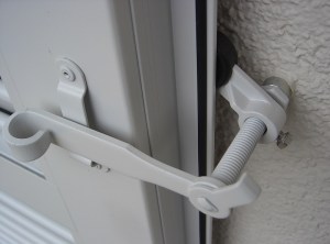 Klappläden- Schiebeläden - Faltschiebeläden - aus Holz oder Aluminium